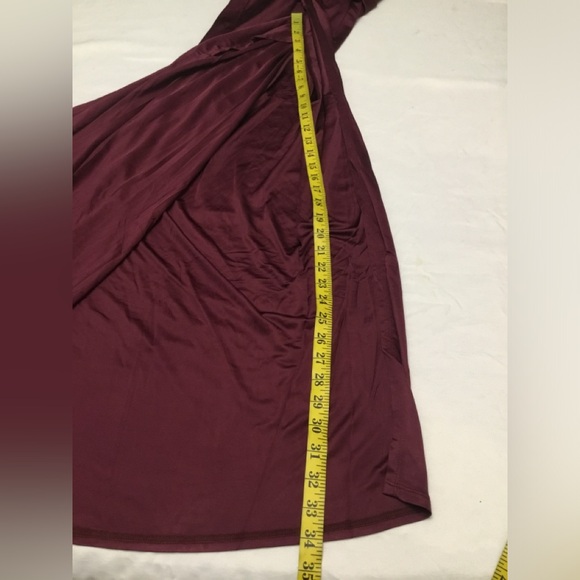 YOUNG FABULOUS AND BROKE Elegant Burgundy Maxi Dress - Picture 14 of 15
